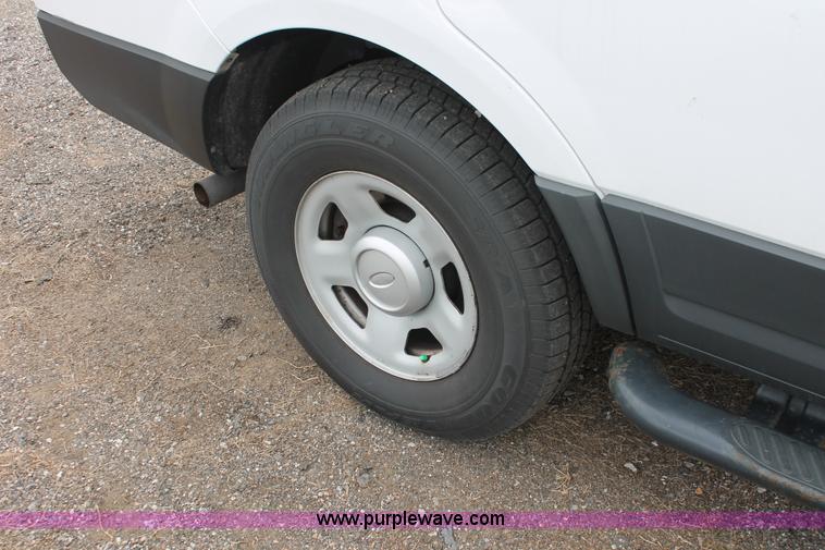 image for item D8220 2007 Ford Expedition XLT SUV