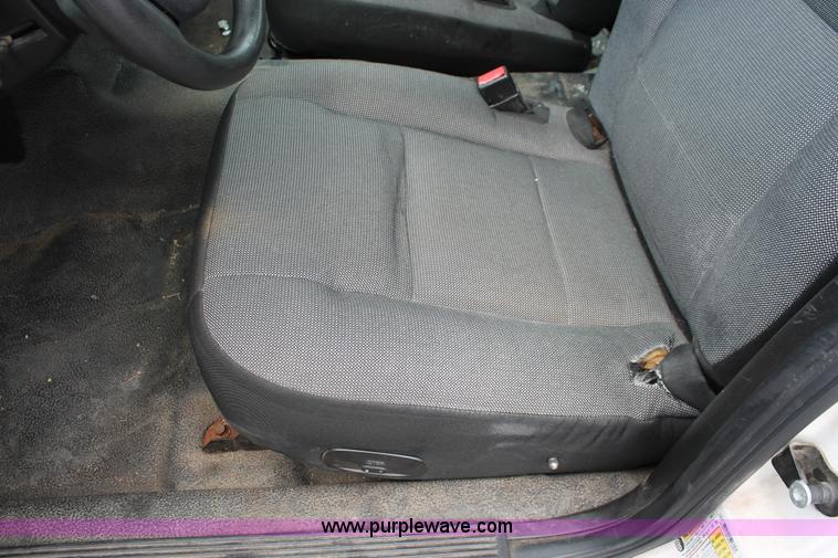 image for item D8221 2006 Ford Crown Victoria Police Interceptor