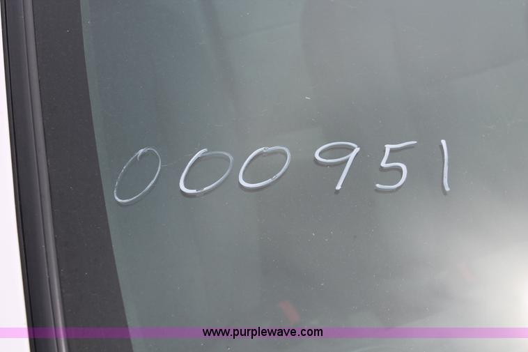 image for item D8221 2006 Ford Crown Victoria Police Interceptor