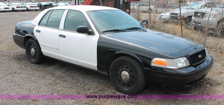 image for item D8222 2009 Ford Crown Victoria Police Interceptor
