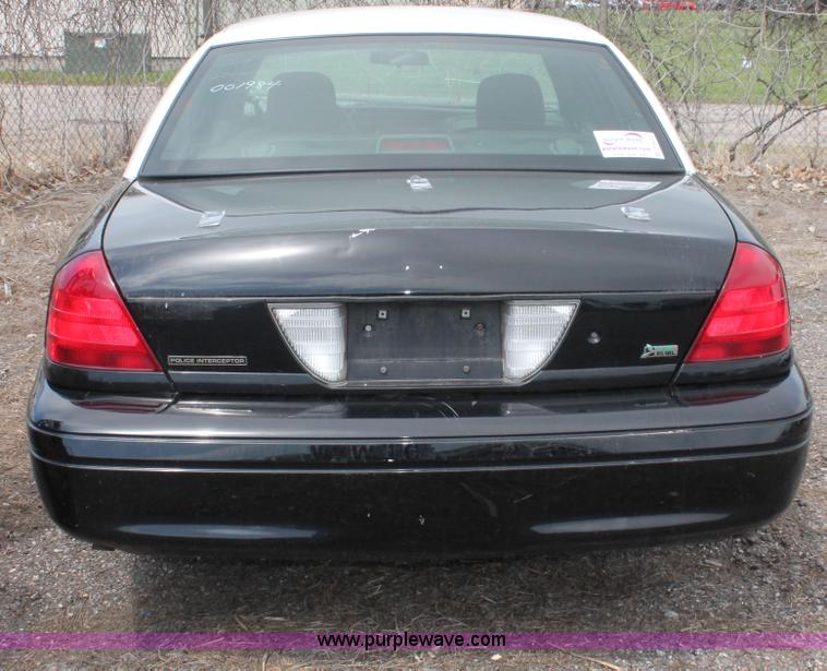image for item D8222 2009 Ford Crown Victoria Police Interceptor