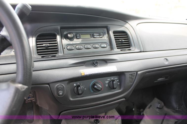 image for item D8222 2009 Ford Crown Victoria Police Interceptor