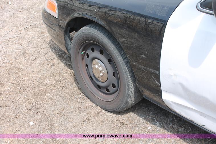 image for item D8222 2009 Ford Crown Victoria Police Interceptor