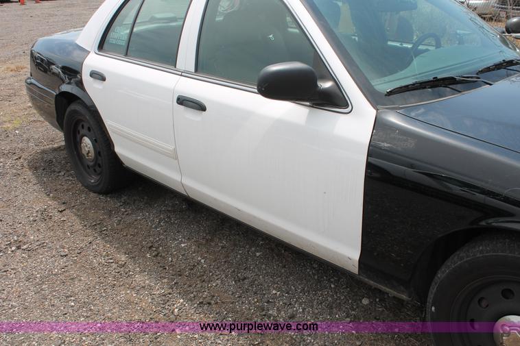 image for item D8222 2009 Ford Crown Victoria Police Interceptor
