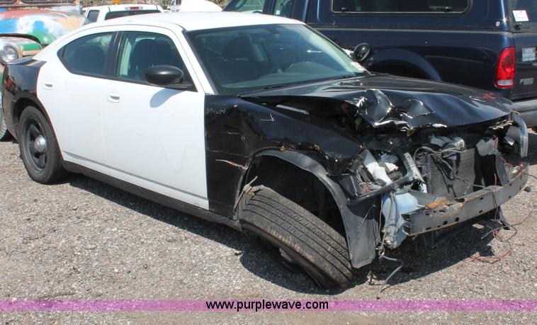 image for item D8229 2010 Dodge Charger