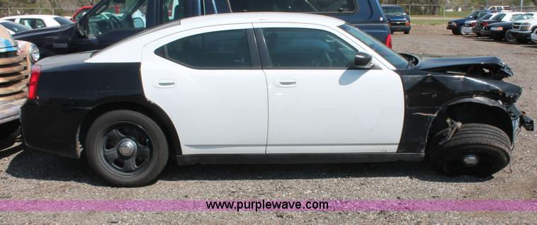 image for item D8229 2010 Dodge Charger