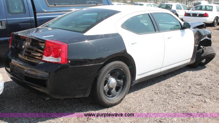 image for item D8229 2010 Dodge Charger