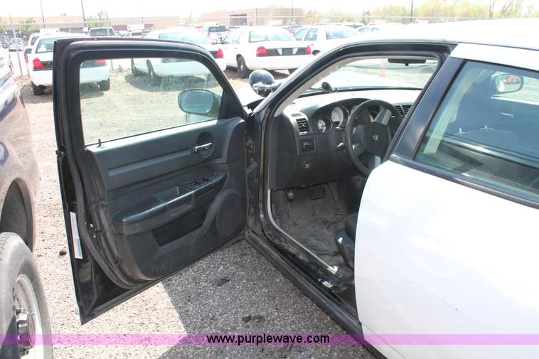 image for item D8229 2010 Dodge Charger