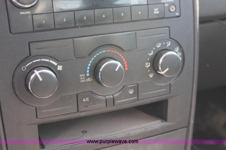 image for item D8229 2010 Dodge Charger