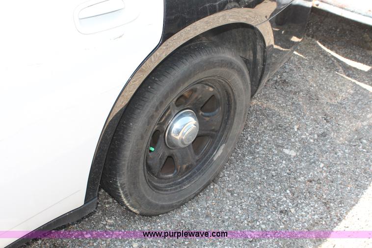 image for item D8229 2010 Dodge Charger