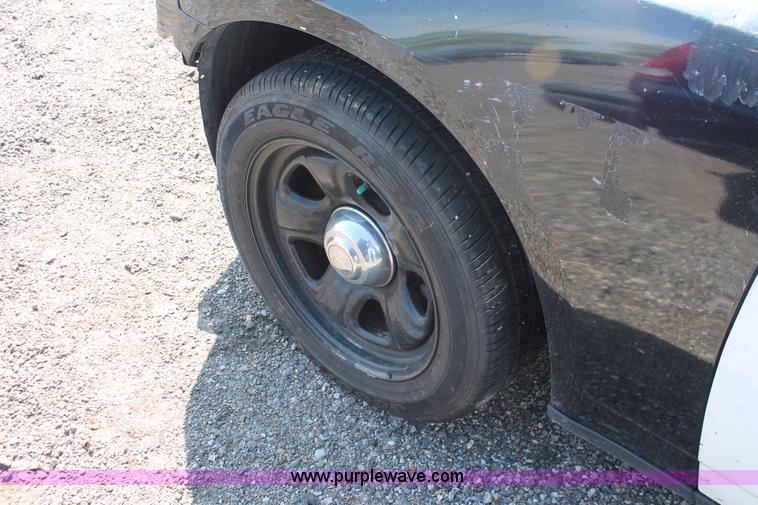 image for item D8229 2010 Dodge Charger