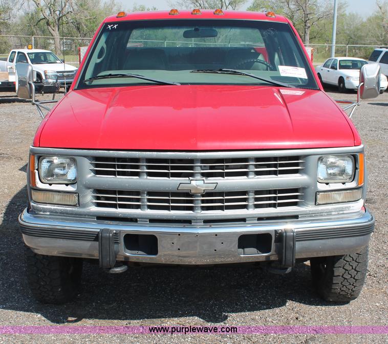 image for item D8237 1998 Chevrolet Cheyenne 3500 Crew Cab utility truck
