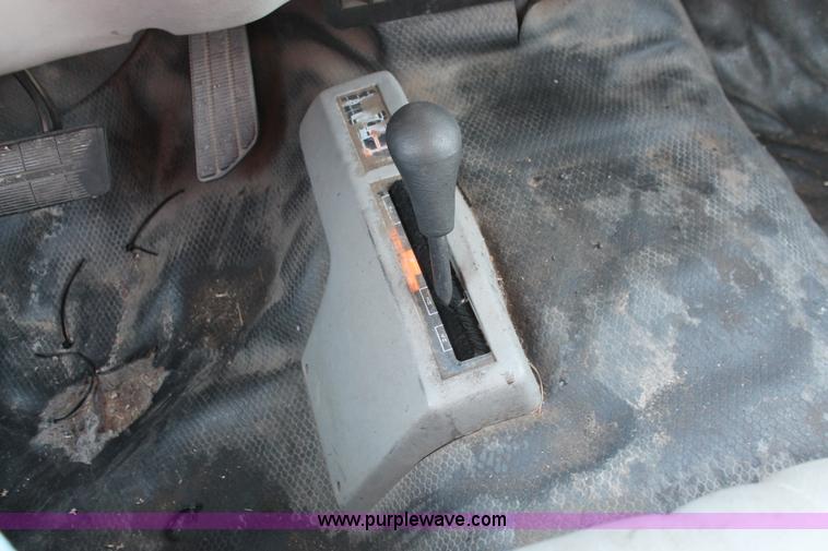 image for item D8237 1998 Chevrolet Cheyenne 3500 Crew Cab utility truck