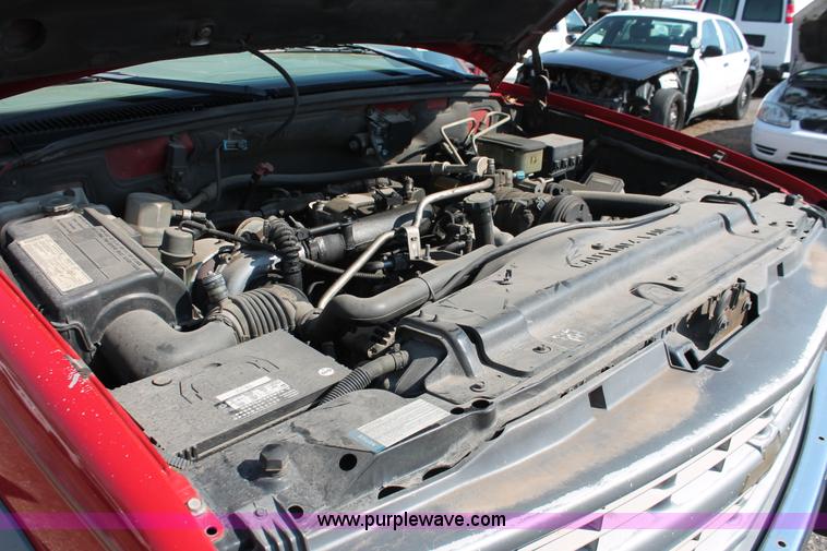 image for item D8237 1998 Chevrolet Cheyenne 3500 Crew Cab utility truck