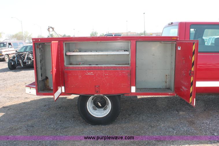 image for item D8237 1998 Chevrolet Cheyenne 3500 Crew Cab utility truck