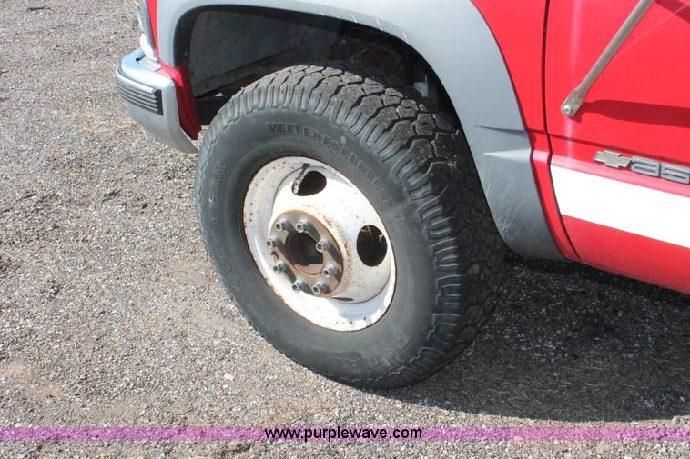 image for item D8237 1998 Chevrolet Cheyenne 3500 Crew Cab utility truck