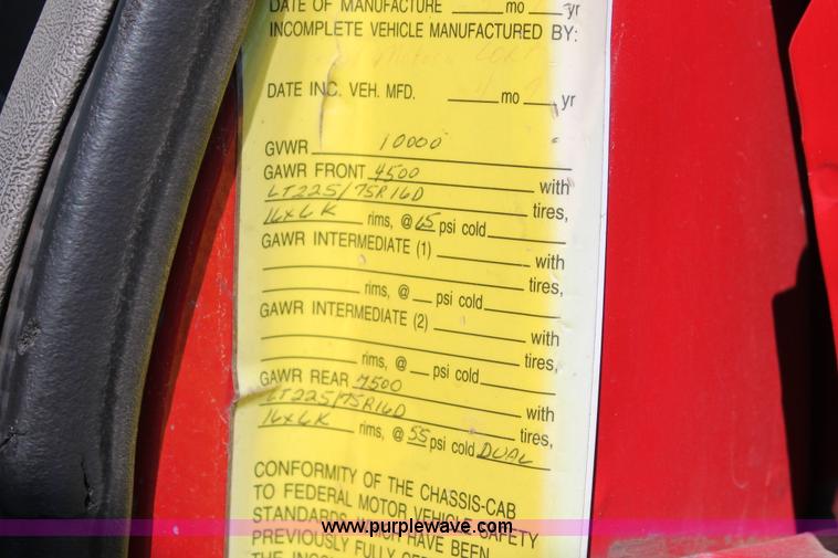 image for item D8237 1998 Chevrolet Cheyenne 3500 Crew Cab utility truck