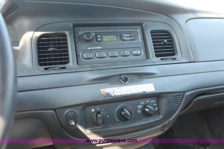 image for item D8238 2006 Ford Crown Victoria Police Interceptor