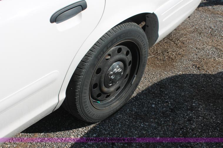 image for item D8238 2006 Ford Crown Victoria Police Interceptor