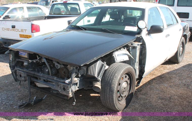 image for item D8241 2009 Ford Crown Victoria Police Interceptor