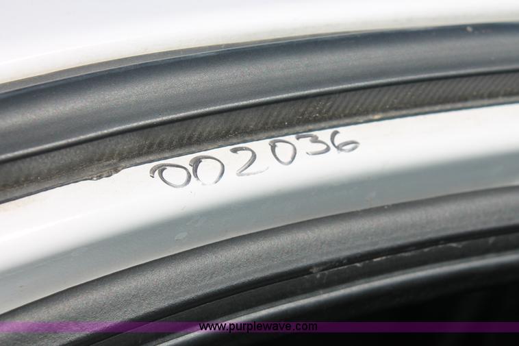 image for item D8241 2009 Ford Crown Victoria Police Interceptor