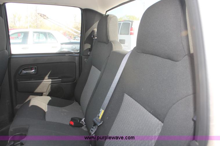 image for item D8243 2008 Chevrolet Colorado LT extended cab pickup truck