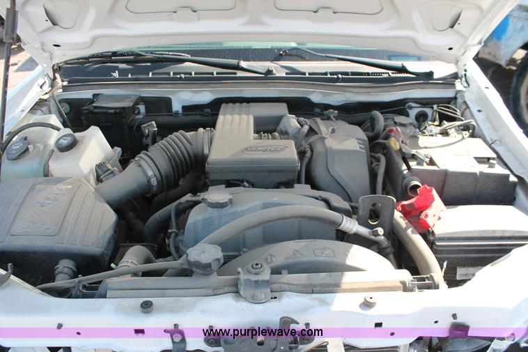 image for item D8243 2008 Chevrolet Colorado LT extended cab pickup truck