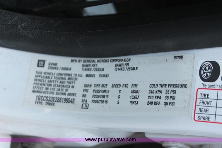 image for item D8243 2008 Chevrolet Colorado LT extended cab pickup truck