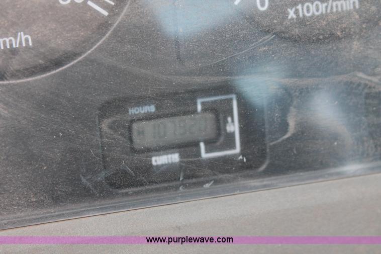 image for item D8245 2003 Daewoo Mega 300-V wheel loader