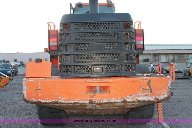 image for item D8245 2003 Daewoo Mega 300-V wheel loader