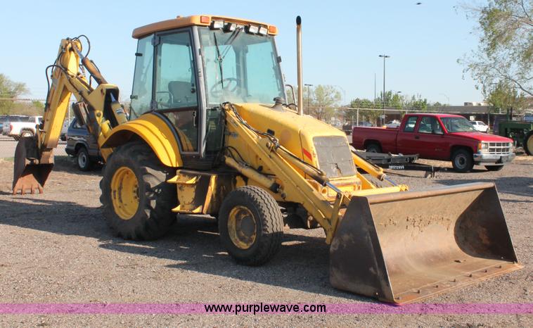 image for item D8247 2000 New Holland LB75 backhoe