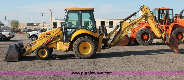 image for item D8247 2000 New Holland LB75 backhoe