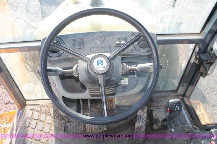 image for item D8247 2000 New Holland LB75 backhoe