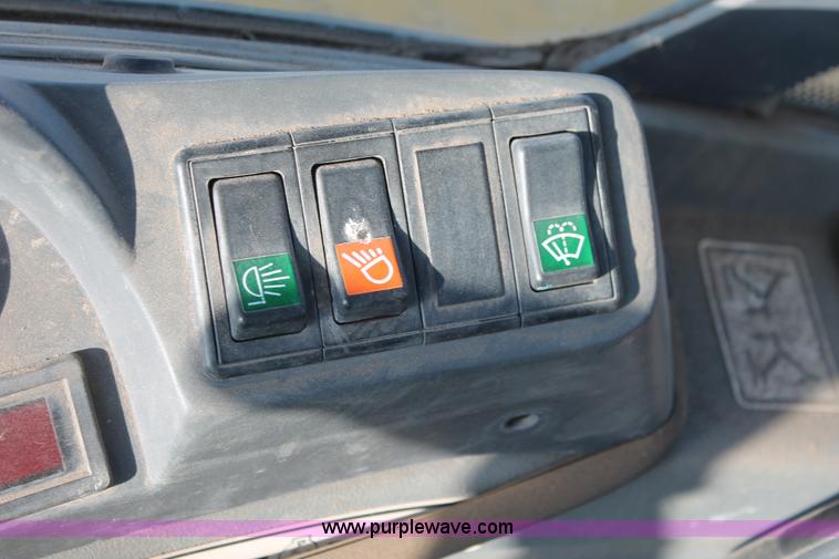 image for item D8247 2000 New Holland LB75 backhoe