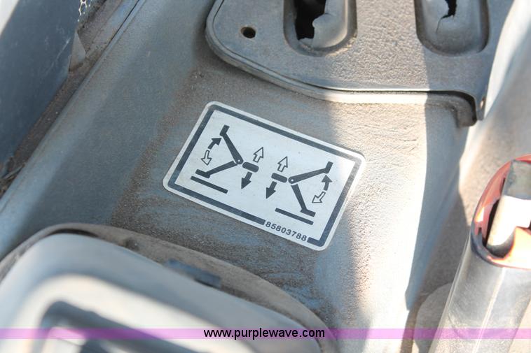 image for item D8247 2000 New Holland LB75 backhoe