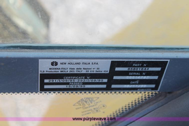 image for item D8247 2000 New Holland LB75 backhoe