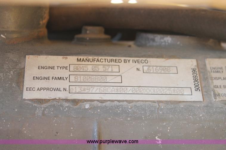 image for item D8247 2000 New Holland LB75 backhoe