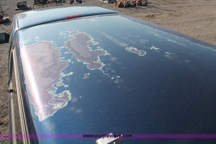 image for item D8248 2002 Chevrolet S10 extended cab pickup truck