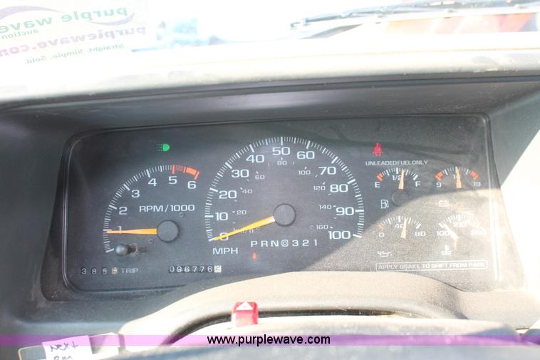 image for item D8250 1996 Chevrolet Cheyenne 2500 extended cab pickup truck