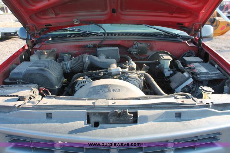 image for item D8250 1996 Chevrolet Cheyenne 2500 extended cab pickup truck