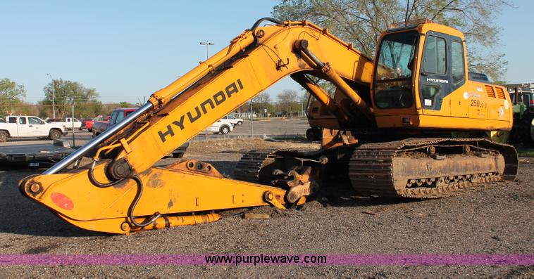 image for item D8253 1999 Hyundai Robex 250LC-3 excavator