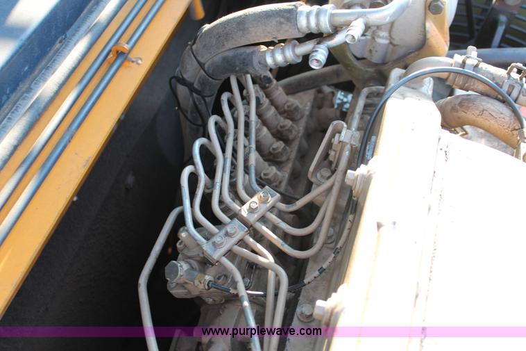 image for item D8253 1999 Hyundai Robex 250LC-3 excavator