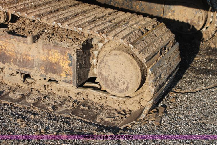 image for item D8253 1999 Hyundai Robex 250LC-3 excavator