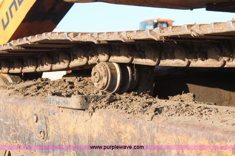 image for item D8253 1999 Hyundai Robex 250LC-3 excavator