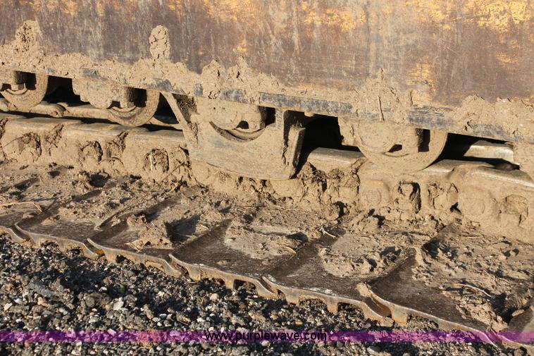 image for item D8253 1999 Hyundai Robex 250LC-3 excavator