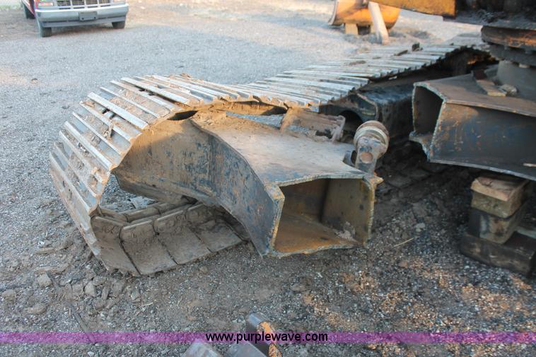 image for item D8253 1999 Hyundai Robex 250LC-3 excavator