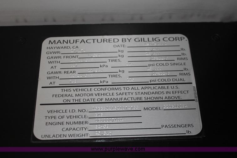 image for item D8279 2002 Gillig G22B102N4 transit bus