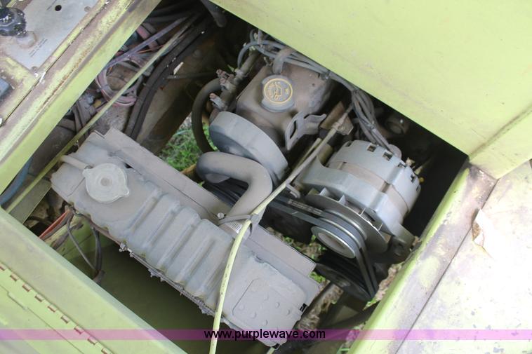 image for item D8283 1996 MB ride-on paint striper