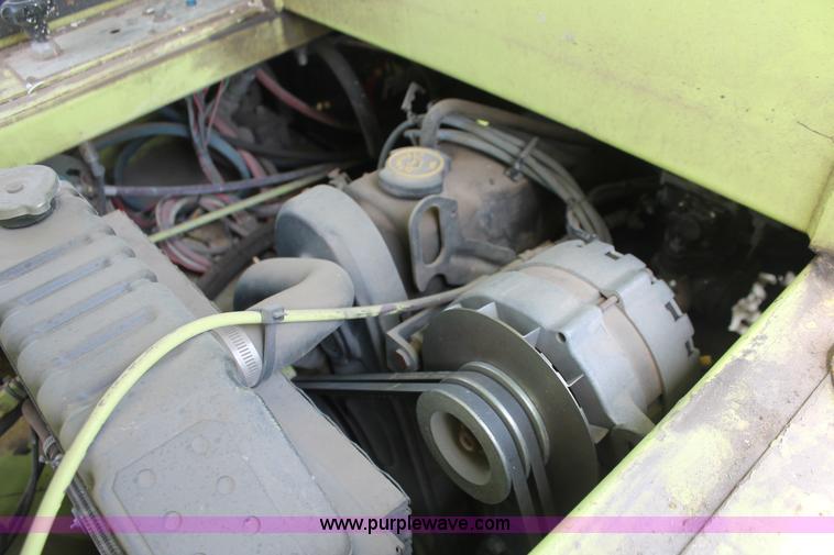 image for item D8283 1996 MB ride-on paint striper