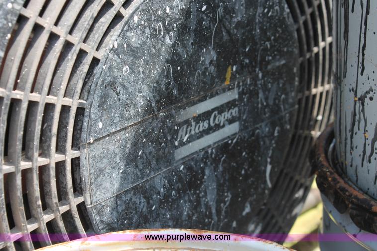 image for item D8283 1996 MB ride-on paint striper